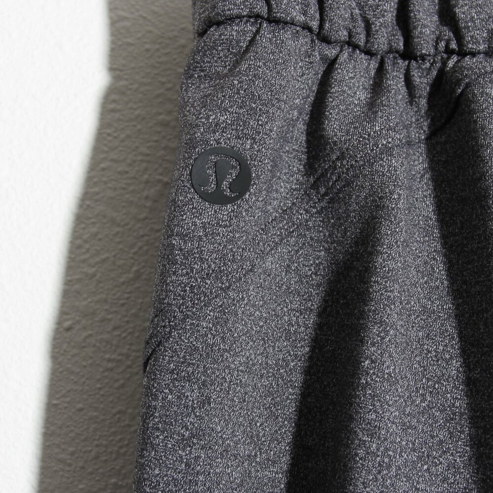 Lululemon Keep Moving 7/8 Pant Heathered Black / Black Gray Full-On Luxtreme 10 - Picture 9 of 16